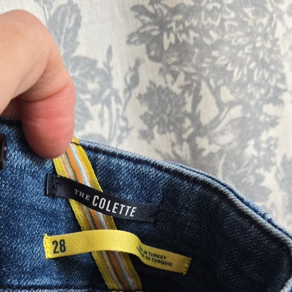 Maeve Jeans From Anthropologie, Size 28 - Picture 4 of 8